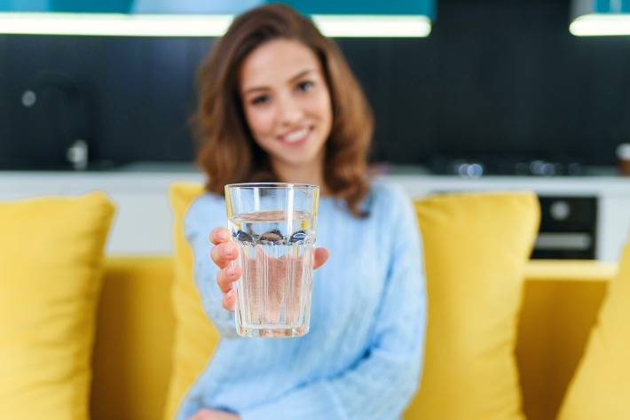 benefits-of-drinking-water-for-oral-health