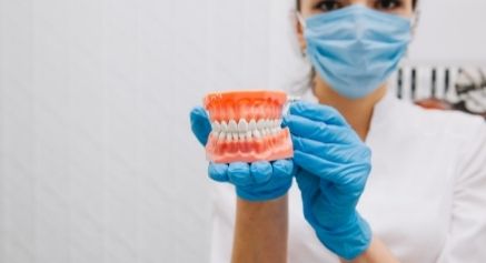 Dental Bridge Front Teeth